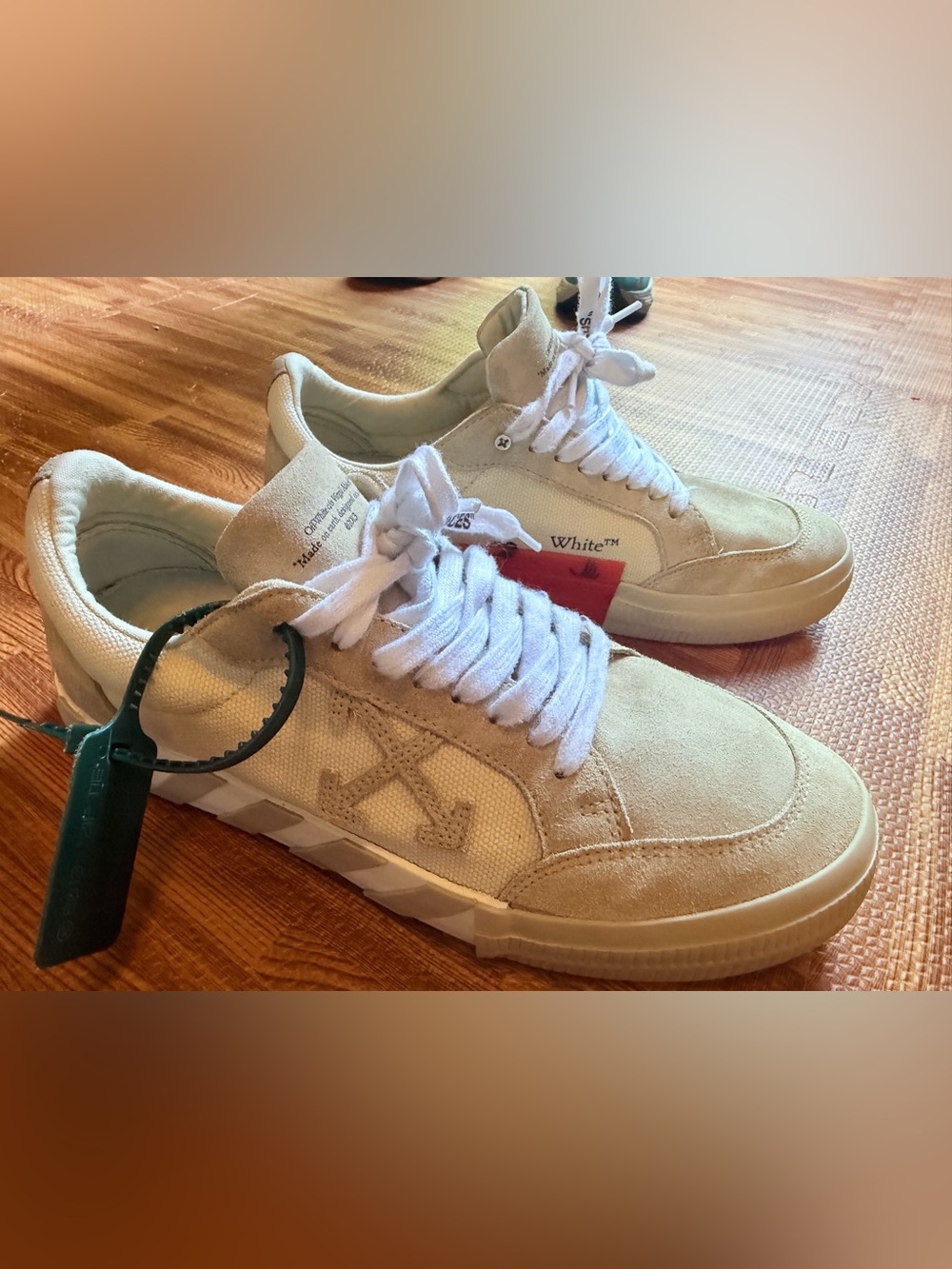 Off-White Cream Suede & Canvas Low-Top Sneakers with White Laces”Vulcanized Sol”